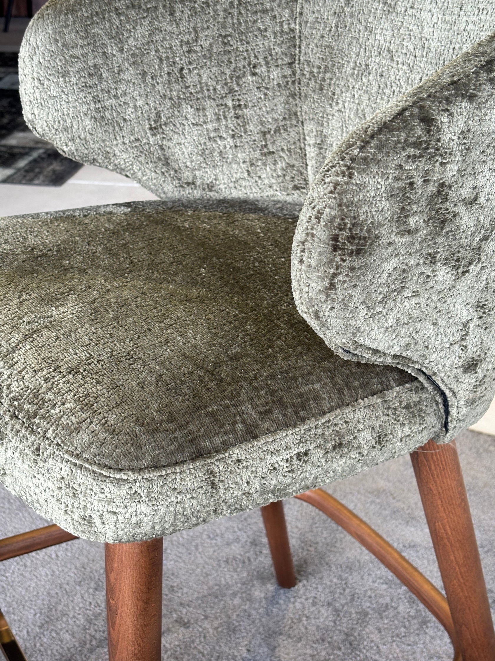 Scaun bar Caprice - disponibil pe stoc