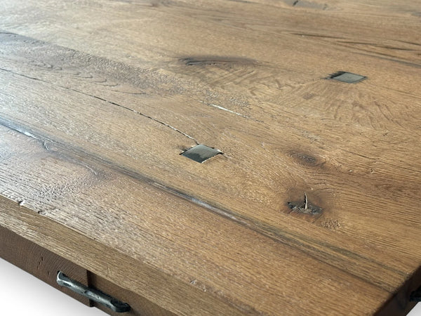 Masa CASTELUL - disponibila pe stoc